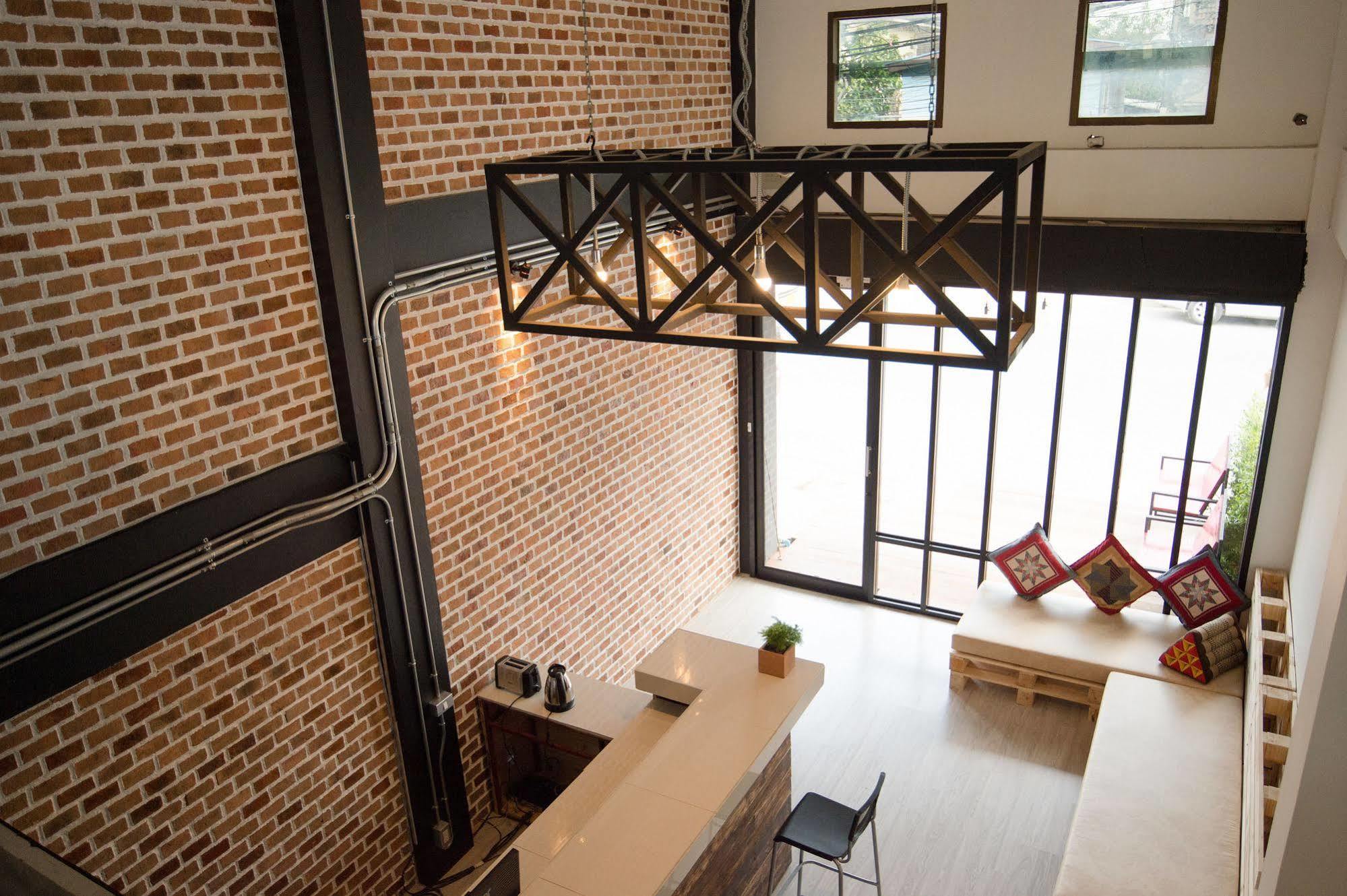 Allsum Hostel Αγιουτάγια Εξωτερικό φωτογραφία