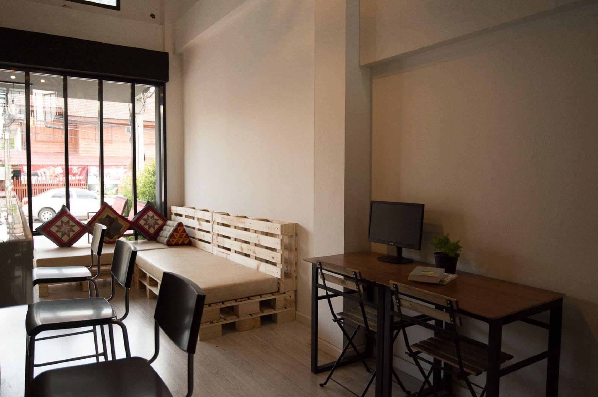 Allsum Hostel Αγιουτάγια Εξωτερικό φωτογραφία