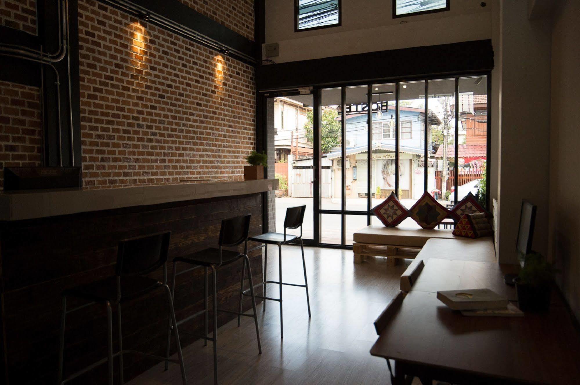 Allsum Hostel Αγιουτάγια Εξωτερικό φωτογραφία